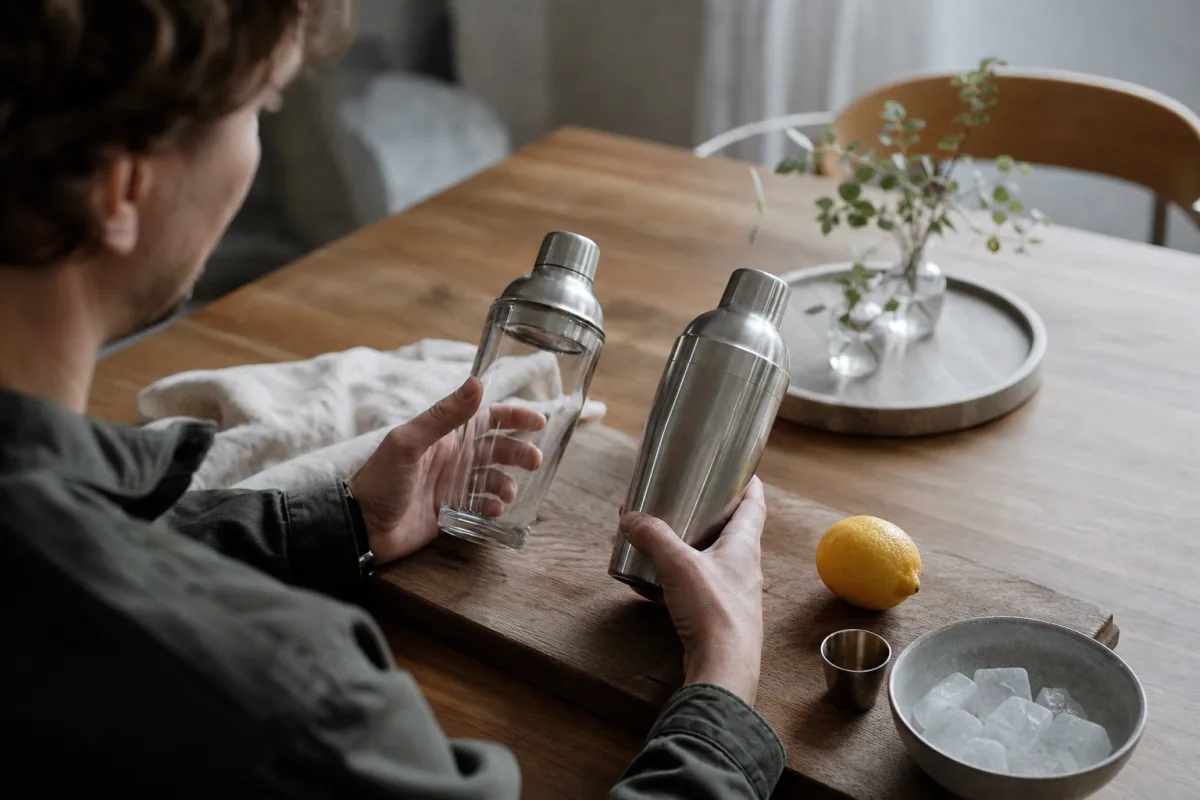 Beaumont shaker i rostfritt eller glas – vad passar bäst?